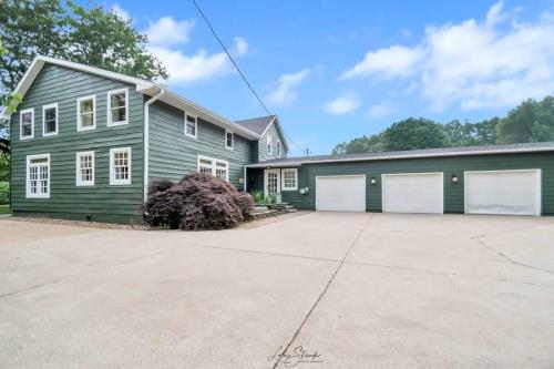 Modern 6 Bedroom Farm Home in Union Pier, MI.